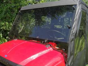 Pep-polcr9-sb2 Pacific Eagle Powerports Polaris Ranger Crew 700 Vented Windshield With Quick Install Straps 2008-2009