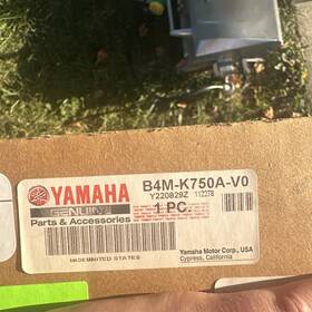 B4m-k750a-v0-00 Yamaha Oem Part B4m-k750a-v0 Glass Rear Window